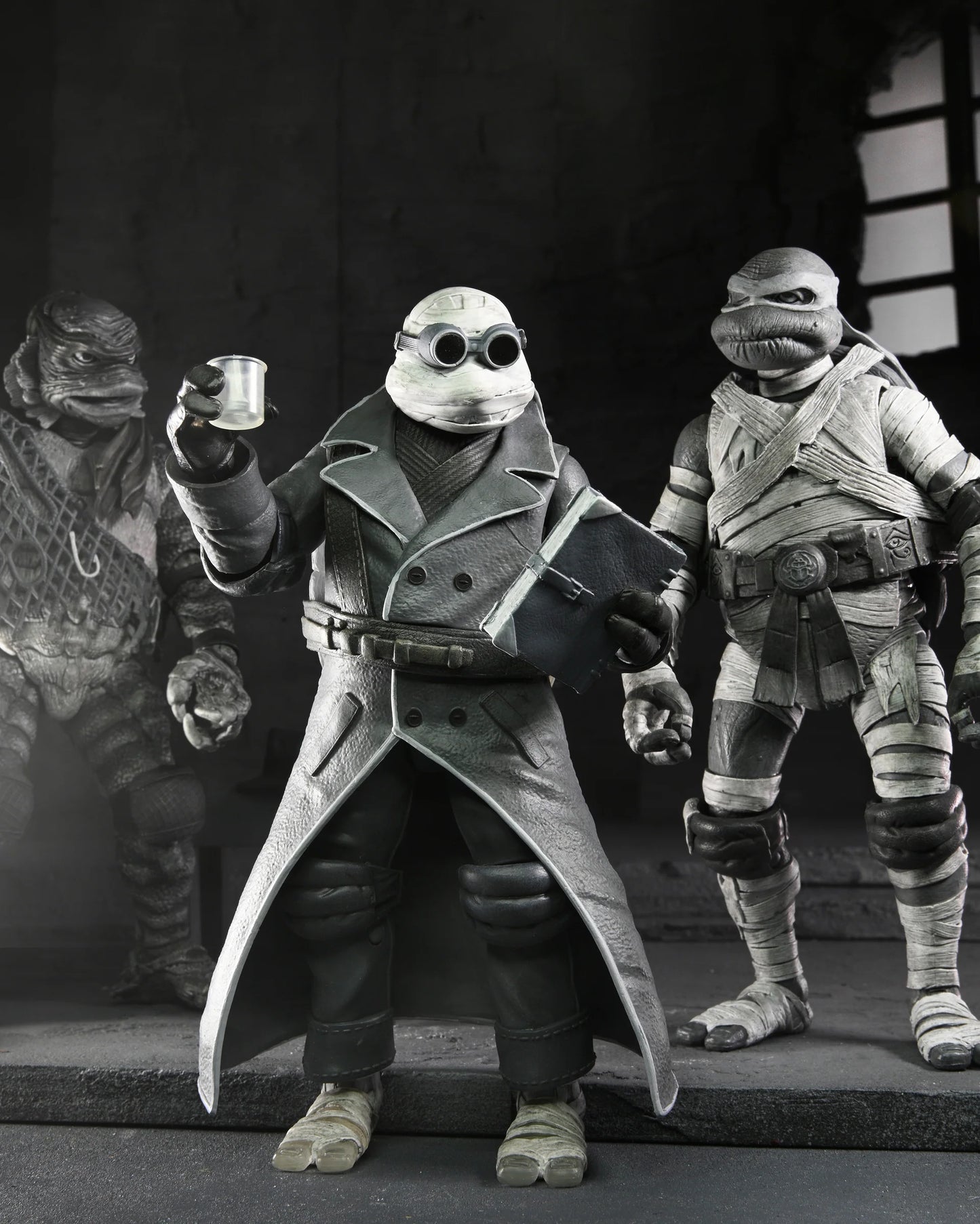 PREVENTA Neca Figura de Accion: Universal Monsters x TMNT - Tortugas En Blanco Y Negro 4 Pack 7 Pulgadas